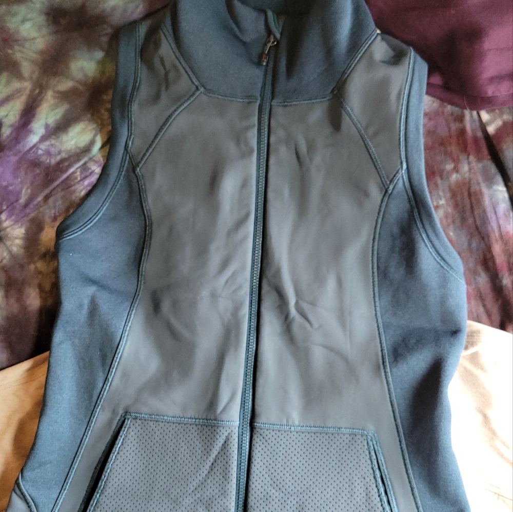 Lulu running vest